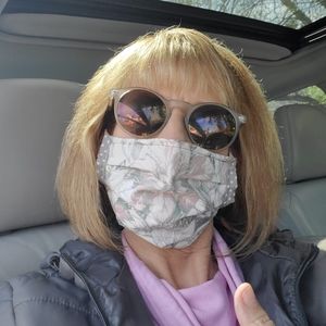 Meet your Posher, Lori laine